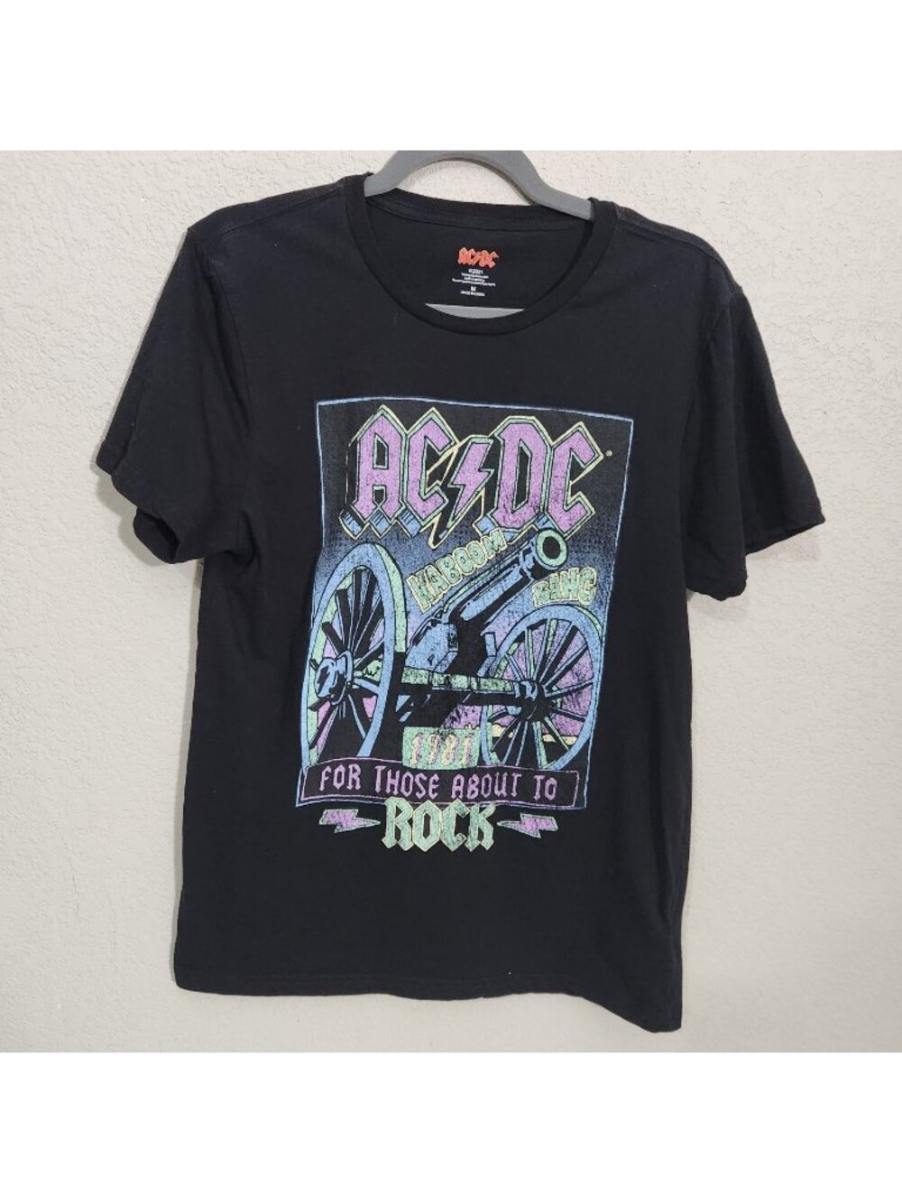 AC/DC 1981 For Those About To Rock T-Shirt Black Size M Licensed Band Merch